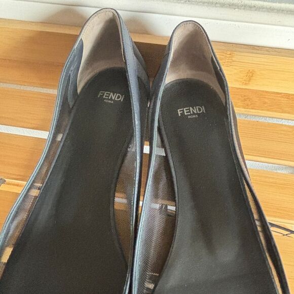 AUTHENTIC FENDI COLIBRI' MESH & LEATHER POINTED TOE FLATS SIZE 39 (8.5) - Picture 13 of 15